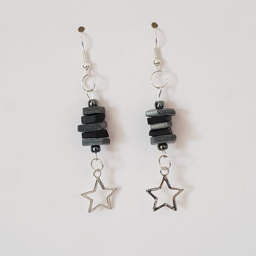 Boucles d'oreilles noir et argent métallisé et ses étoiles