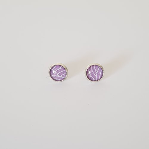 Boucles d'oreilles cabochon mauve et blanc