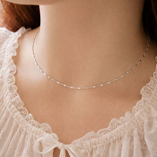 Collier argent 925 à maille carrée plate – chaîne fine et minimaliste