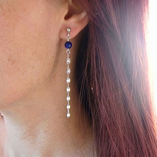 Boucles d’oreilles longues avec lapis lazuli en argent 925