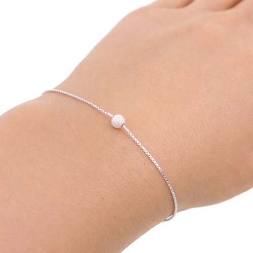 Bracelet minimaliste perle brillante en argent 925 – bijoux femme à offrir
