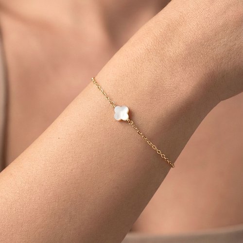 Bracelet trèfle nacre or 18 carats sur argent 925 – bijou fin porte bonheur femme