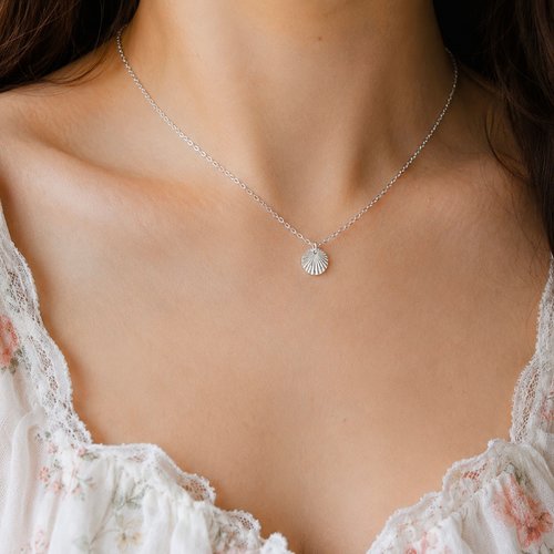 Collier soleil argent 925 avec médaille gravée rayons de soleil | collier minimaliste fin pendentif | bijou solaire | cadeau femme