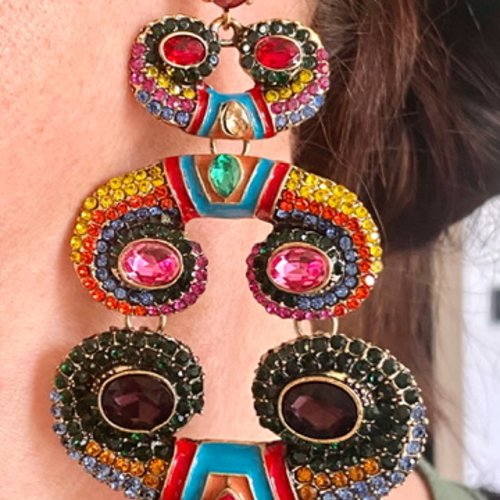 Boucles d’oreilles xxl ornées de cristaux – bijou créateur multicolore