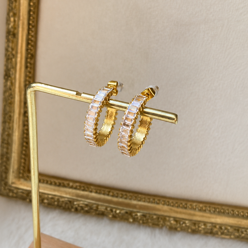Créoles mariée dorées zircon baguette, boucles élégantes et lumineuses, boucles mariage chic, cadeau femme, éclya