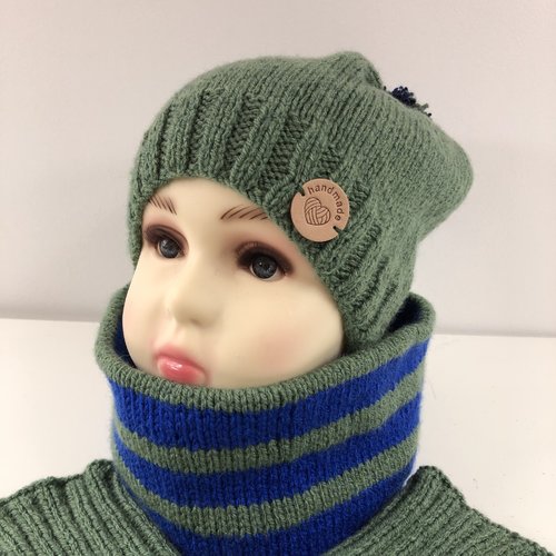 Ensemble bonnet et snood écharpe enfant tricoté à la main vert