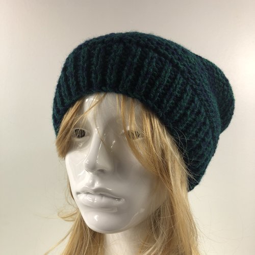 Bonnet laine tricoté main réf 2621 modèle unique