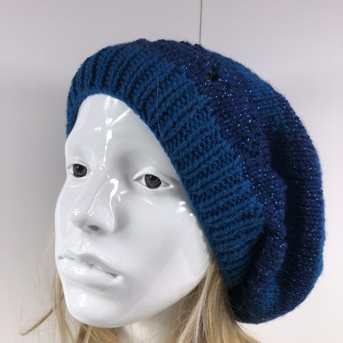 Béret laine tricoté main réf 6182 modèle unique