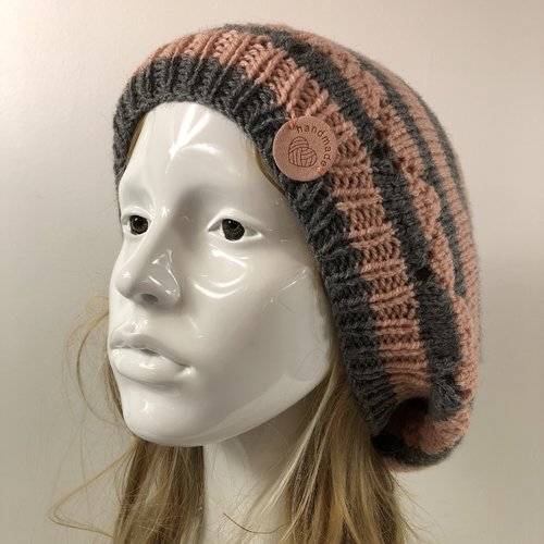 Béret laine tricoté main réf 7564 modèle unique