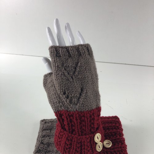 Mitaines avec pouce laine tricoté main réf 5728 modèle unique