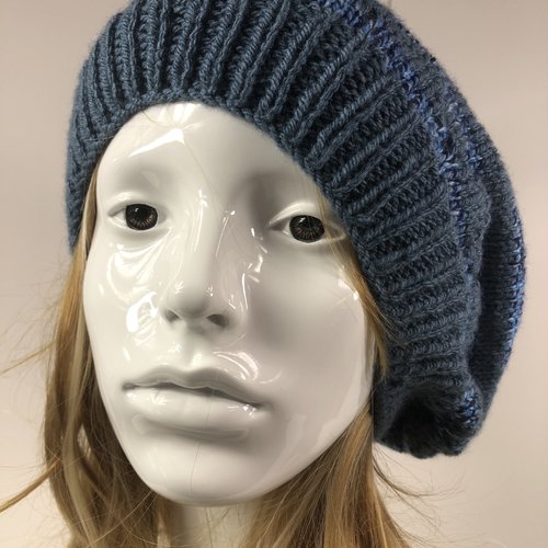 Béret laine tricoté main réf 6106 modèle unique