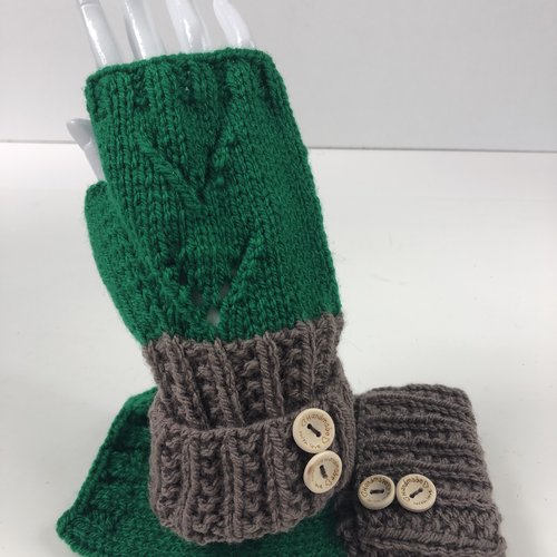 Mitaines avec pouce laine tricoté main réf 5370 modèle unique