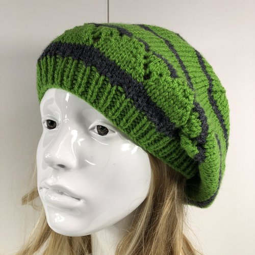 Béret laine tricoté main réf 6333  modèle unique