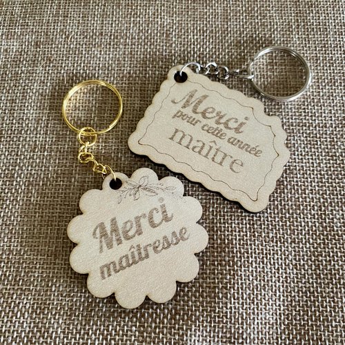 Porte-clés en bois merci maître, merci maîtresse
