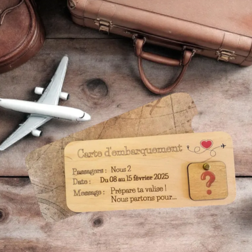Carte surprise en bois à personnaliser