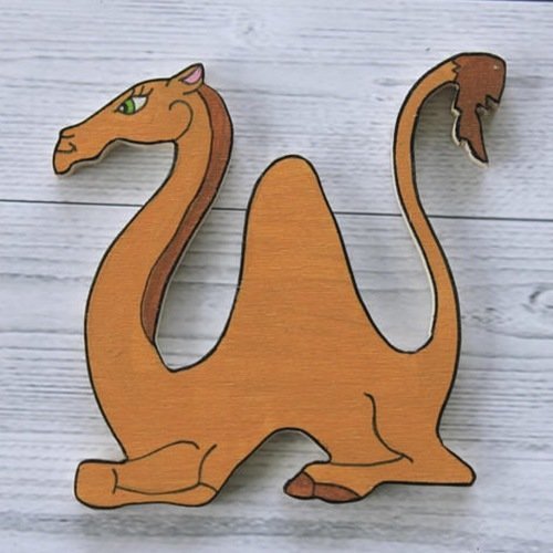 Lettre décorative en bois en forme d'animal pour écrire prénom. (w) dromadaire