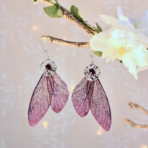 Boucles d'oreilles ailes de fée papillon grise et rose, féérique, fantastique, elfique, fantaisie.