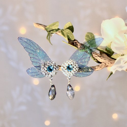 Boucles d'oreilles puces "ailes de fée bleu" féerique, fantastique, fantaisie