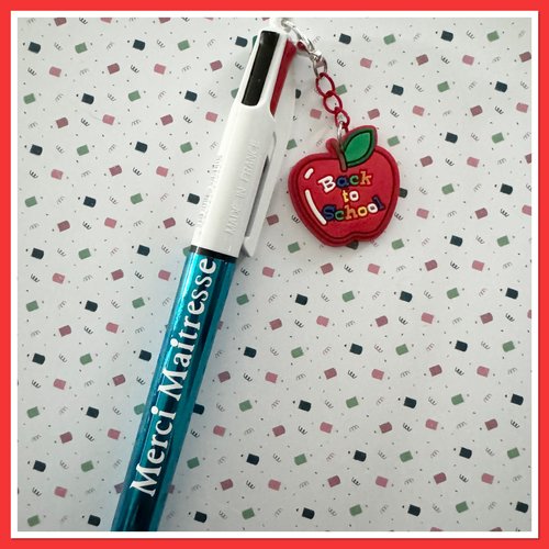 Stylo bic 4 couleurs merci maitresse