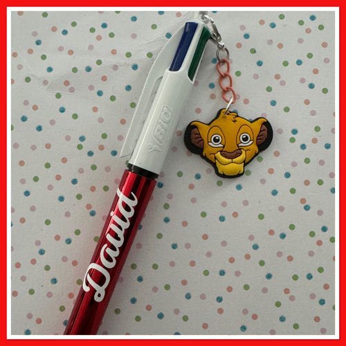 Stylo bic 4 couleurs personnalisable avec breloque le roi lion