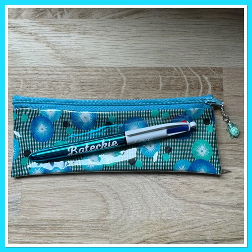 Trousse plate plastifiee + stylo bic 4 couleurs personnalisé