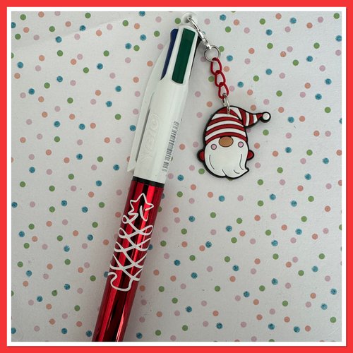 Stylo bic 4 couleurs  avec breloque de noel