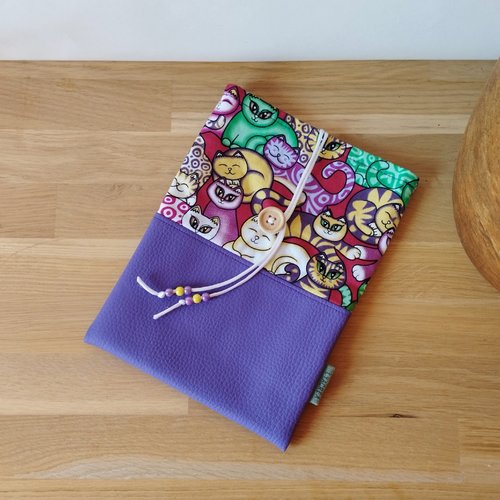 Pochette/étui/housse de protection pour livre en tissu japonais chat /simili cuir violet /book sleeve/plusieurs tailles disponibles