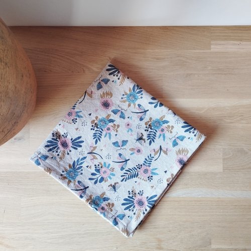 Lot de deux serviettes de table en tissu / couleur lin / fleurs / papillons / couture en onglet /zéro déchet.