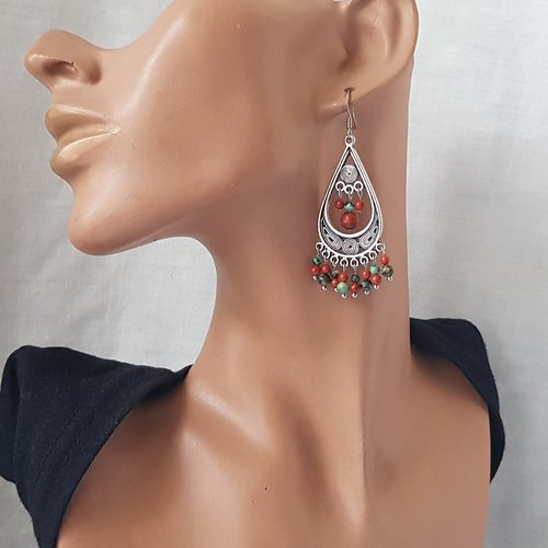 Boucles d'oreilles chandelier d'inspiration ethnique en jaspe rouge et turquoise africaine
