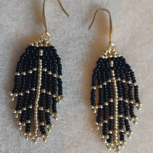 Boucles d'oreilles feuille mi-longue bohème nuit