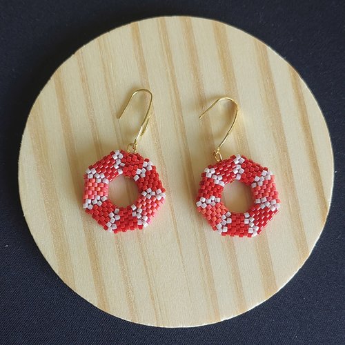 Boucles d'oreilles polygone 3d rouge