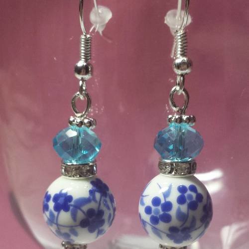 Boucles d'oreilles en porcelaine et cristal de swarowski bleu 