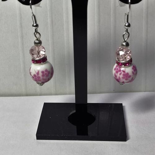 Boucles d'oreilles perles porcelaine et cristal de swarowski rose 
