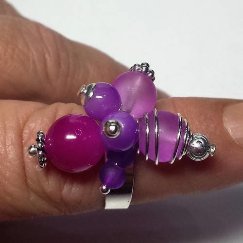 Bague perles mauves violet 