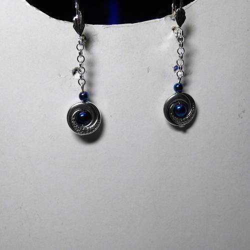 Boucles d'oreilles cercle perles hématite bleu nuit 