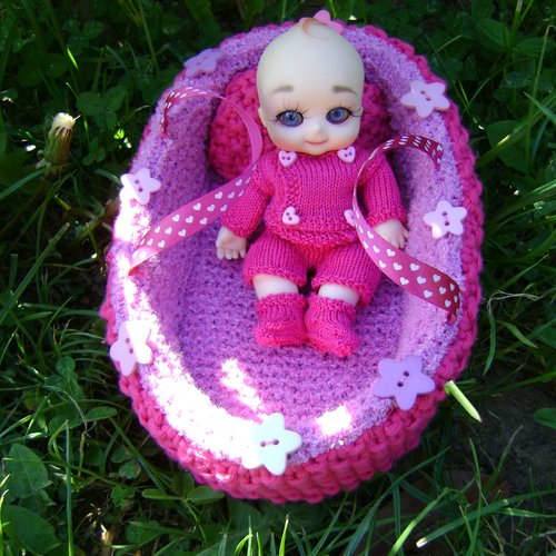 118. patron tricot couffin, couverture et oreiller pour poupée nappy choo – fiche pdf – lit miniature bébé