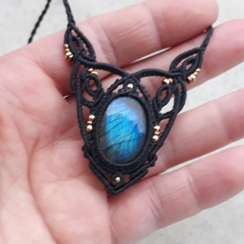 Collier pierre labradorite 
