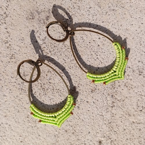 Boucles macrame et bronze