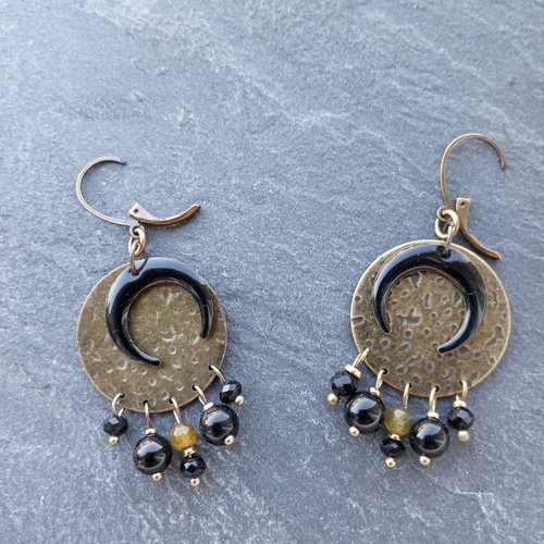 Boucles d'oreille bronze et perle en verre tcheque