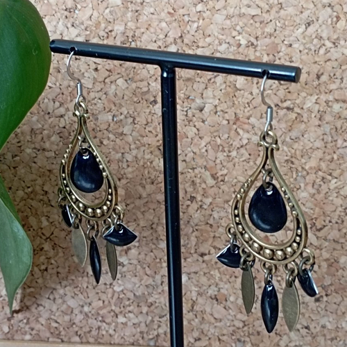 Boucles d'oreille bronze noires