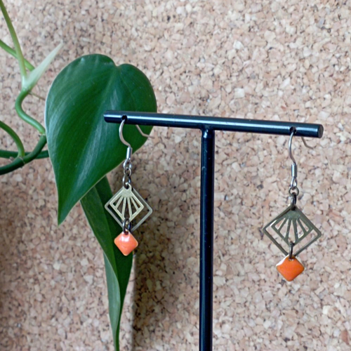 Boucles d'oreille bronze breloques orange