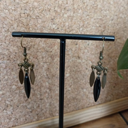 Boucles d'oreille bronze breloques noires