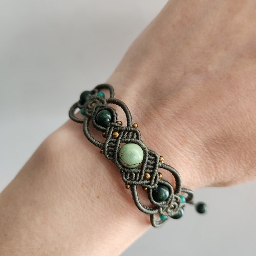 Bracelet macramé perles naturel tons vert