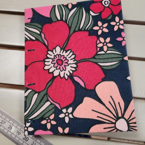 Petit carnet relié fleur