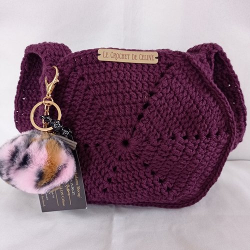 Sac hexagonal violet avec pompon