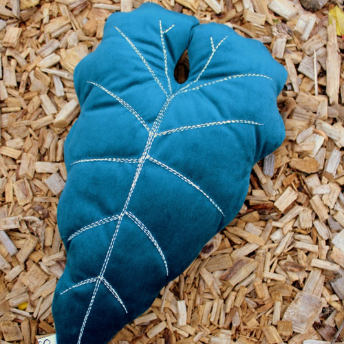 Coussin feuille alocasia polly