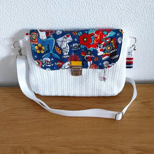 Sac besace modèle été.