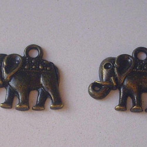 2 pendentifs/breloques éléphant (bronze) 18x14 mm -