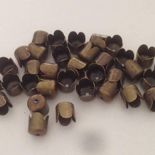 20 calottes en métal bronze 7x6.5 mm - beads caps