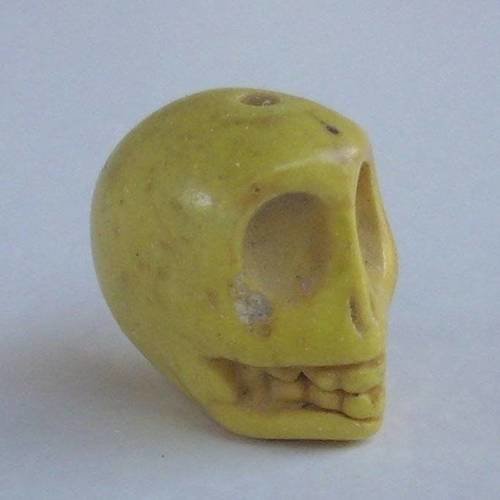 2 perles tête de mort jaune 13x12 mm - howlite